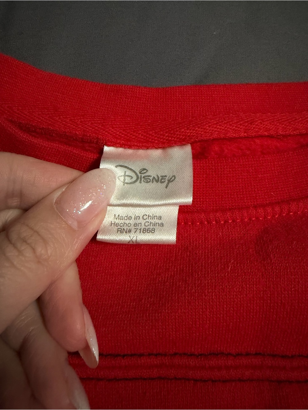 Disney Minnie Mouse Graphic Crewneck Sweatshirt Red XL Vintage Style Pullover - Picture 2 of 4